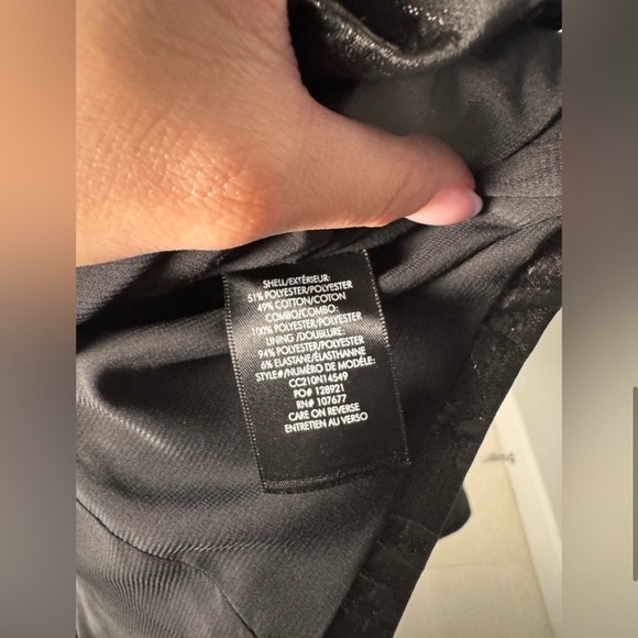 Alice + Olivia Tayla Dress in Black/Size 6 - Picture 9 of 10